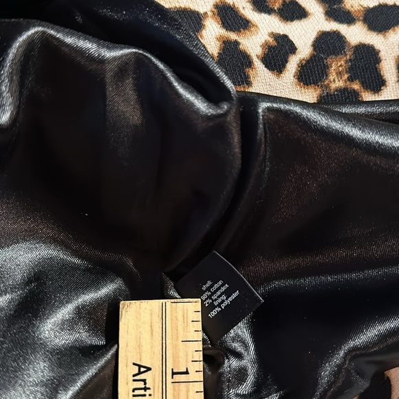 The Limited Collarless Leopard Print long Jacket, Beige, Tan & Black size L Tall - Picture 10 of 13